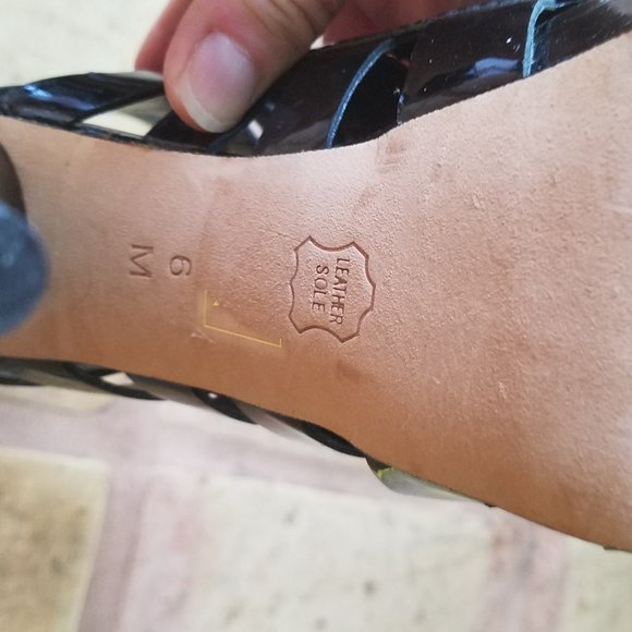 Bebe Kardashian leather ankle boots size 6 medium - Picture 5 of 5